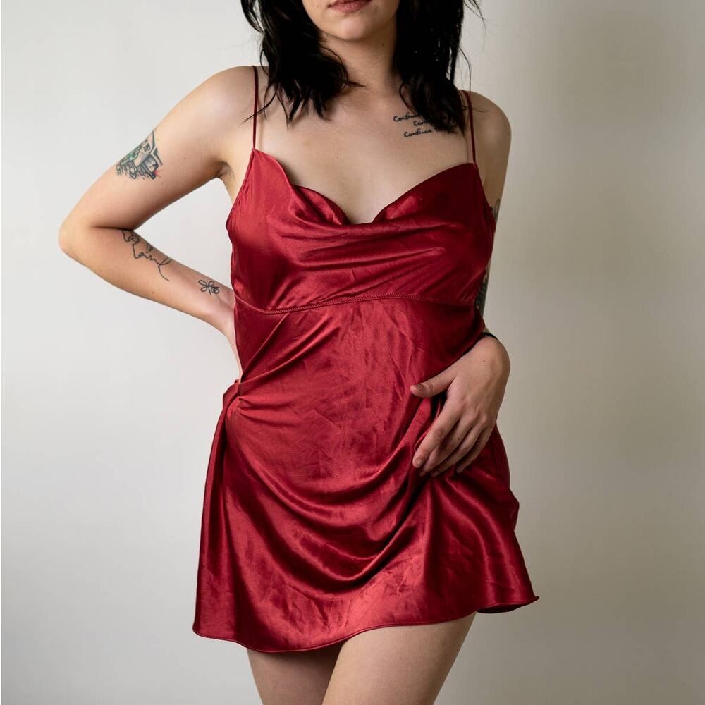 Vintage Y2K Victoria's Secret Red Silky Nightie Dress Gown Lingerie - L - Picture 5 of 7